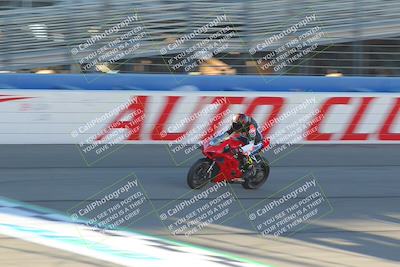 media/Nov-26-2022-Fastrack Riders (Sat) [[b001e85eef]]/Level 3/Session 1 Front Straight/